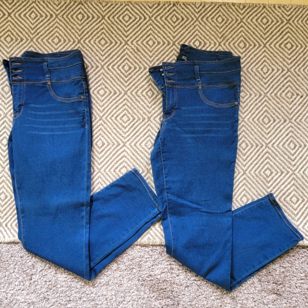 1822 Denim skinny 3 button jean, 2 pairs available